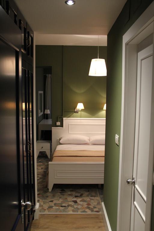 Hotel Artistic Tirana Blloku Habitación foto